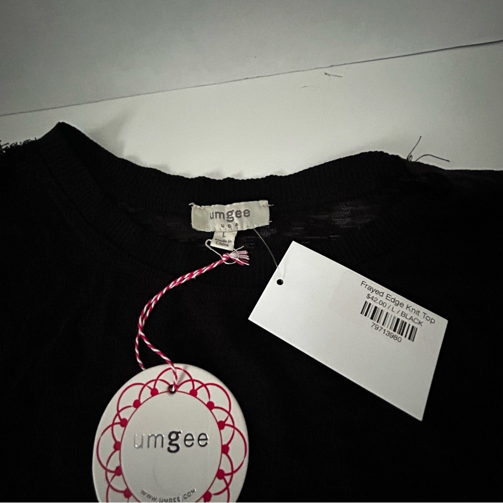 Umgee Black Distressed Women's sheer with Fringe Details NWT - Picture 4 of 4
